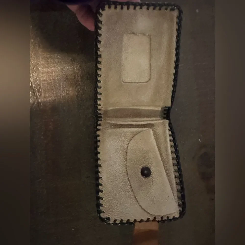 Vintage Men's Brown Hand Tooled Leather Native American Bi-fold Wallet OS